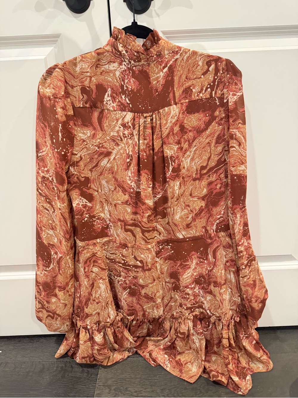 Rust Marble Print Ruffled Dress - Picture 4 of 6